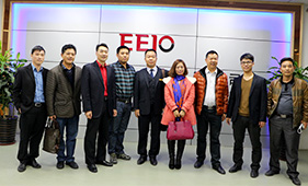 圣元網(wǎng)絡(luò)營銷學(xué)習(xí)交流會合影